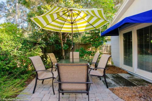 3 Bedroom - Dolphin House Split Floor Plan Pets Waterfront District