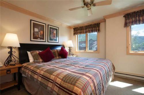 West Condominiums - W3506