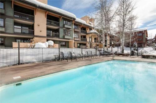 Phoenix At Steamboat - P122