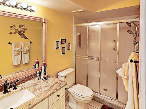 Apartamento 5801 Bahia Del Mar Cir Condo Unit 114