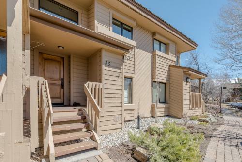 Custom Designed Ridge, On Golf Course With Elkhorn Amenities