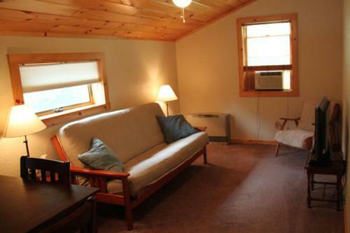 Hotel Phoenicia Lodge