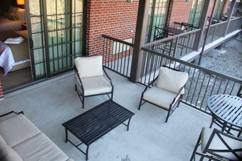 Diamond Mills Hotel & Tavern
