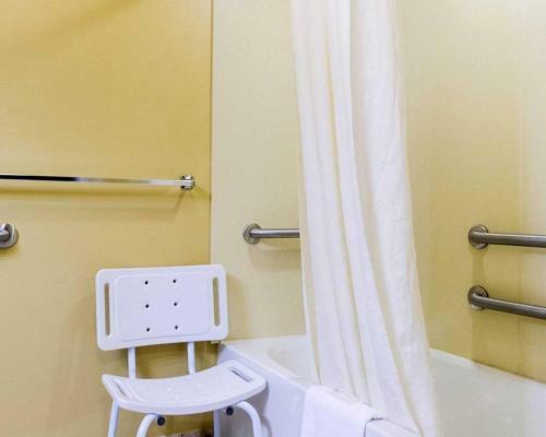 Hotel Mainstay Suites Minot
