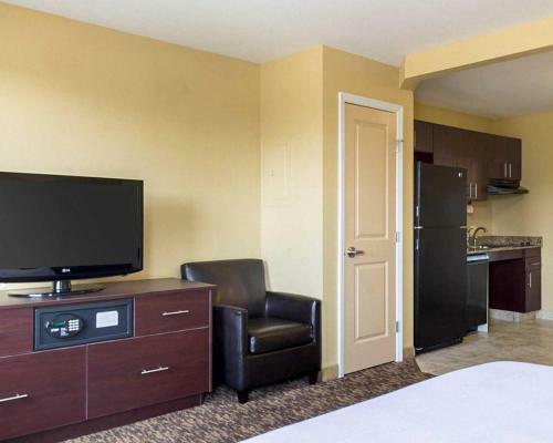 Hotel Mainstay Suites Minot