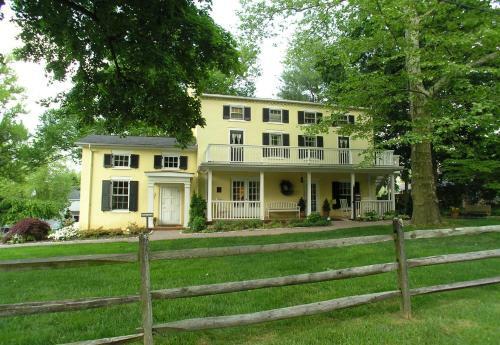 Bed & Breakfast Fairville Inn