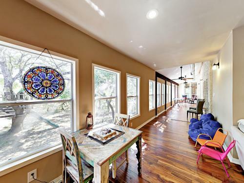 20001 Hamilton Pool Road Home