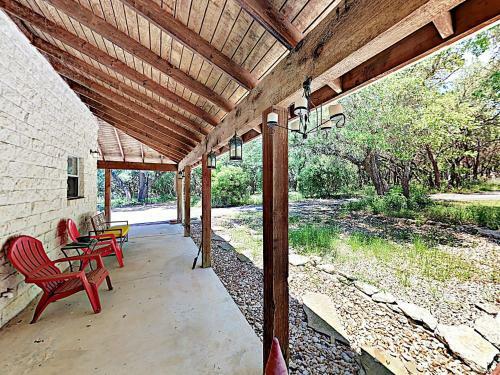 20001 Hamilton Pool Road Home