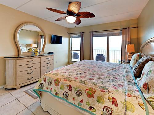 Apartamento 4400 Gulf Blvd Condo Unit 406