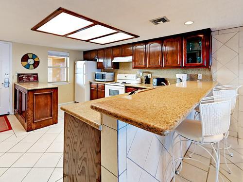 Apartamento 4400 Gulf Blvd Condo Unit 406