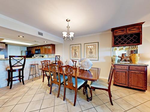 Apartamento 4400 Gulf Blvd Condo Unit 106