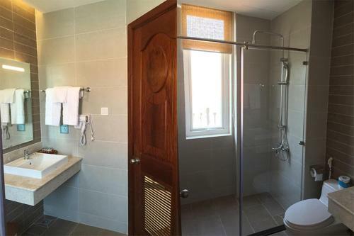 Sunny Hotel
