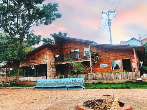 Lavallee Bungalow