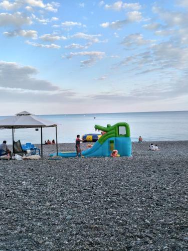 Hostal Guest House On Nazadze 41a
