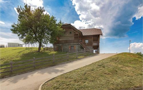 Three-bedroom Holiday Home In Store