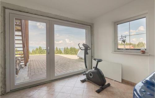 Three-bedroom Holiday Home In Store