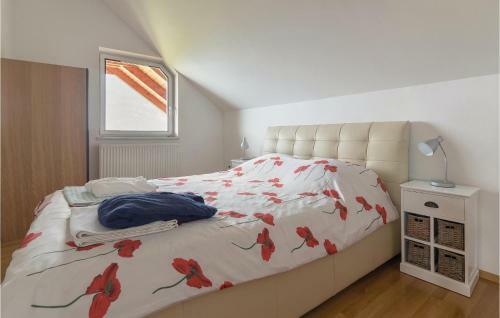 Three-bedroom Holiday Home In Store
