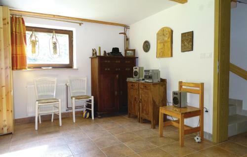 Three-bedroom Holiday Home In Nova Vas