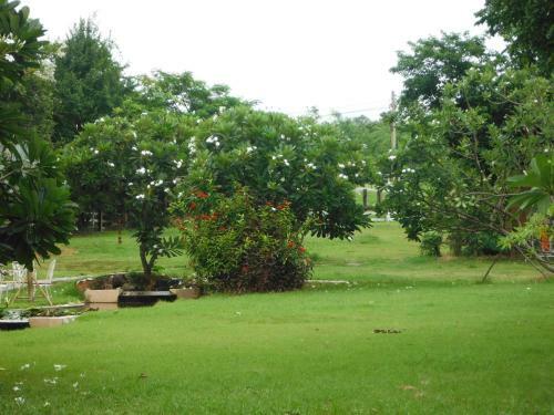 Hotel Phutawan Resort