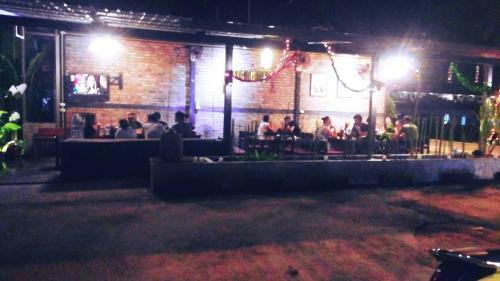 Hostal Natai House