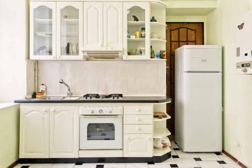 5 Room Apartment