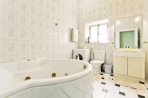 5 Room Apartment