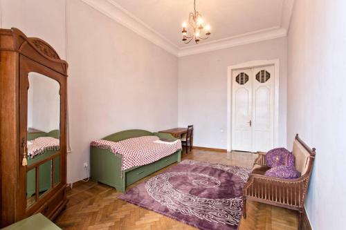 5 Room Apartment