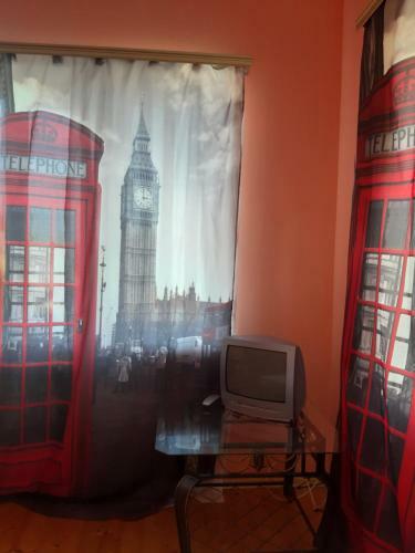 Hostal Crystal Guest House