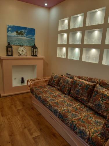 Hostal Crystal Guest House