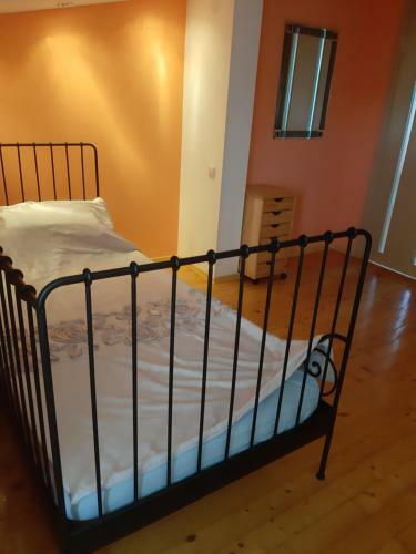 Hostal Crystal Guest House
