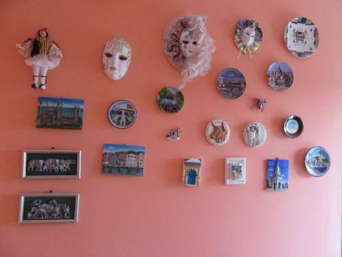 Hostal Crystal Guest House