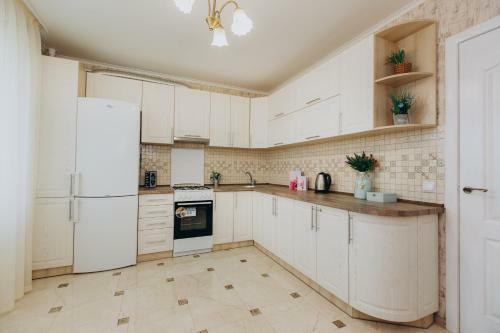 Luxury Apartmets Neer Kharkovskaya Street