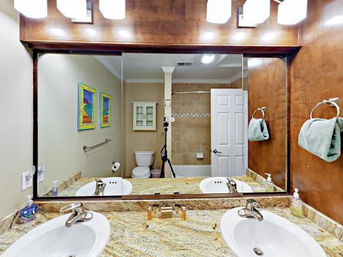 474 Capri Dr Home
