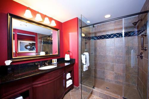 Hotel Cherokee Casino West Siloam Springs Resort