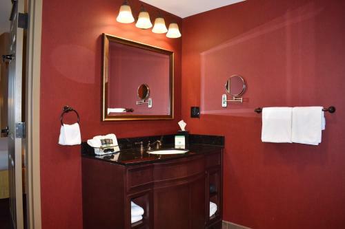 Hotel Cherokee Casino West Siloam Springs Resort