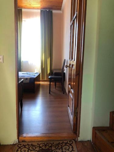 Hostal Alie Parusa Guesthouse