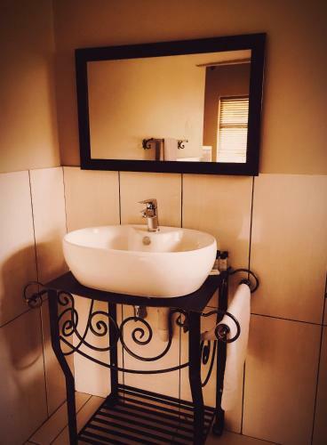 Hostal Clivia Lodge