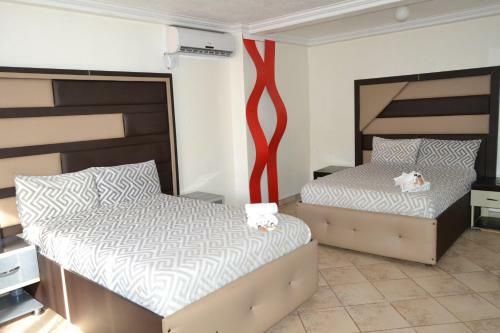 Avkhom Hotel