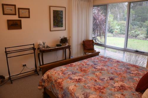 Glenelg On King Bed & Breakfast