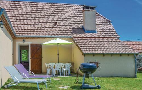 Three-bedroom Holiday Home In Montfaucon