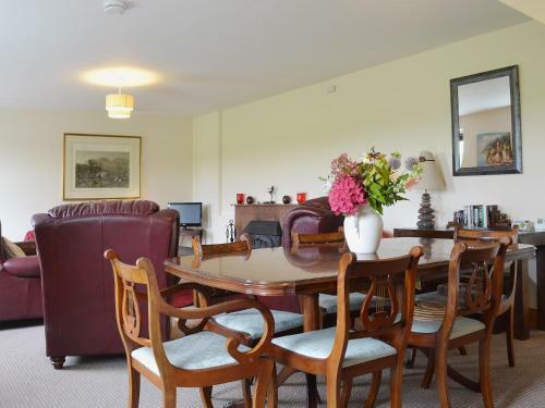 Rose Cottage - Beaufort Estate