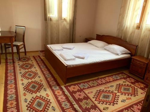 Hostal Guest Rooms Donovi