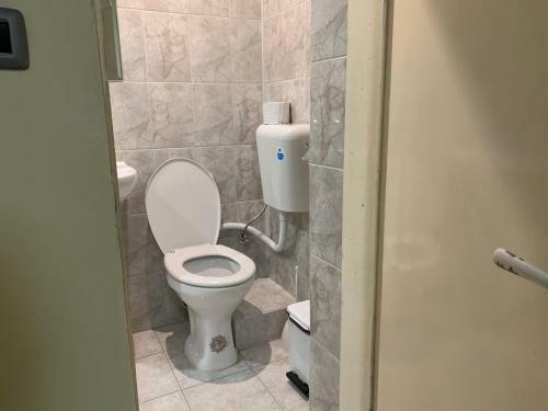 Hostal Guest Rooms Donovi