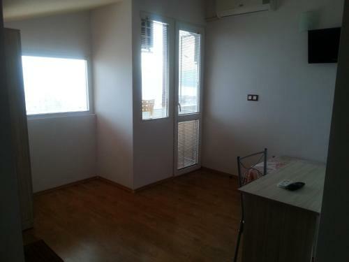 Hostal Guest House Emi