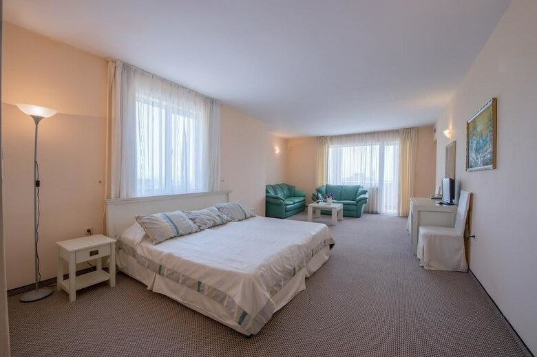 Alekta Hotel