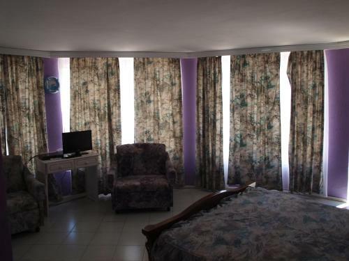 Hostal Sunrise Guest House