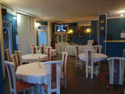 Hostal Sunrise Guest House