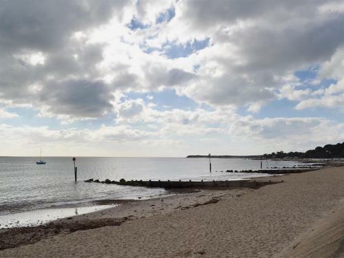 Between The Quay And The Sea