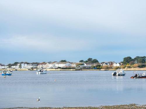 Between The Quay And The Sea