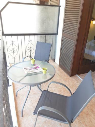 Hostal Poseidon Rooms